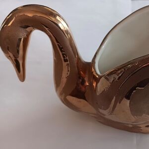 1950' ceramic swan painted in 22k gold